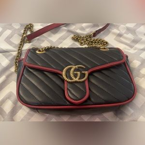 GUCCI GG Marmont Chevron
Leather with Red Trim Should bag